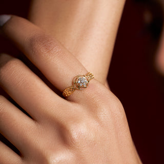 Aurora Halo Mesh Diamond Ring-Yellow Gold